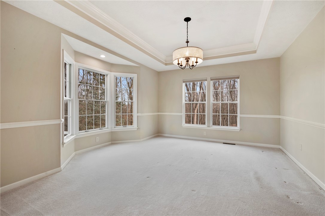 Cranberry Twp, Pennsylvania 16066, United States, 4 Bedrooms Bedrooms, ,4 BathroomsBathrooms,Residential,Pending,6670