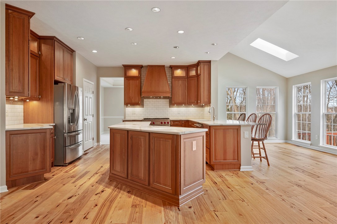 Cranberry Twp, Pennsylvania 16066, United States, 4 Bedrooms Bedrooms, ,4 BathroomsBathrooms,Residential,Pending,6670