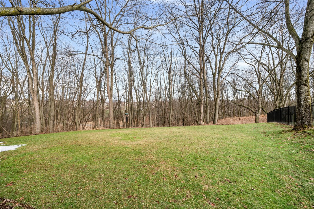 Cranberry Twp, Pennsylvania 16066, United States, 4 Bedrooms Bedrooms, ,4 BathroomsBathrooms,Residential,Pending,6670