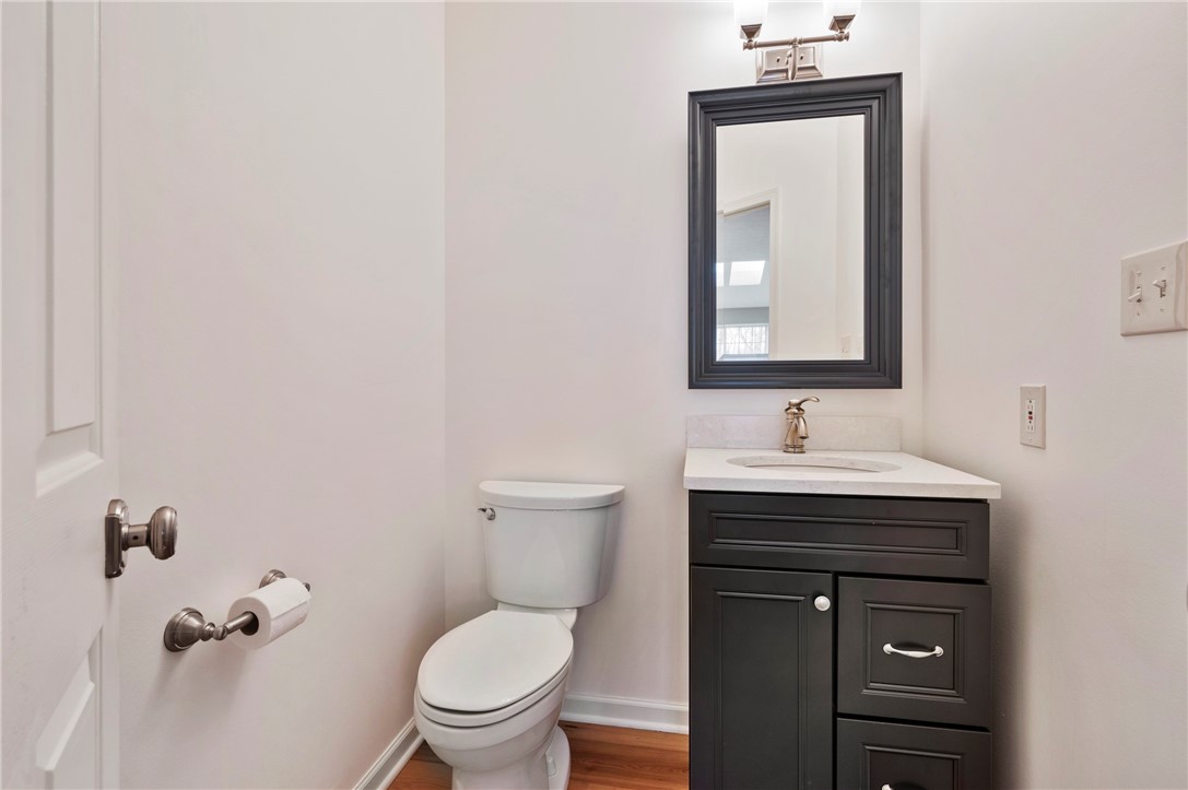 Cranberry Twp, Pennsylvania 16066, United States, 4 Bedrooms Bedrooms, ,4 BathroomsBathrooms,Residential,Pending,6670