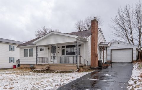 Photo of 414 Smith St, Latrobe, PA 15650 (MLS # 1737393)