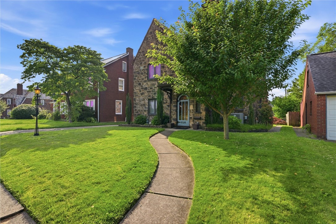1026 Woodberry Rd