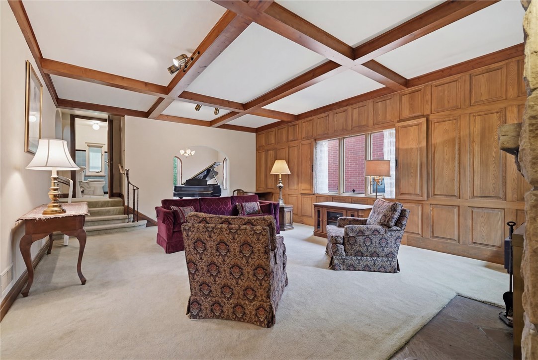 1026 Woodberry Rd
