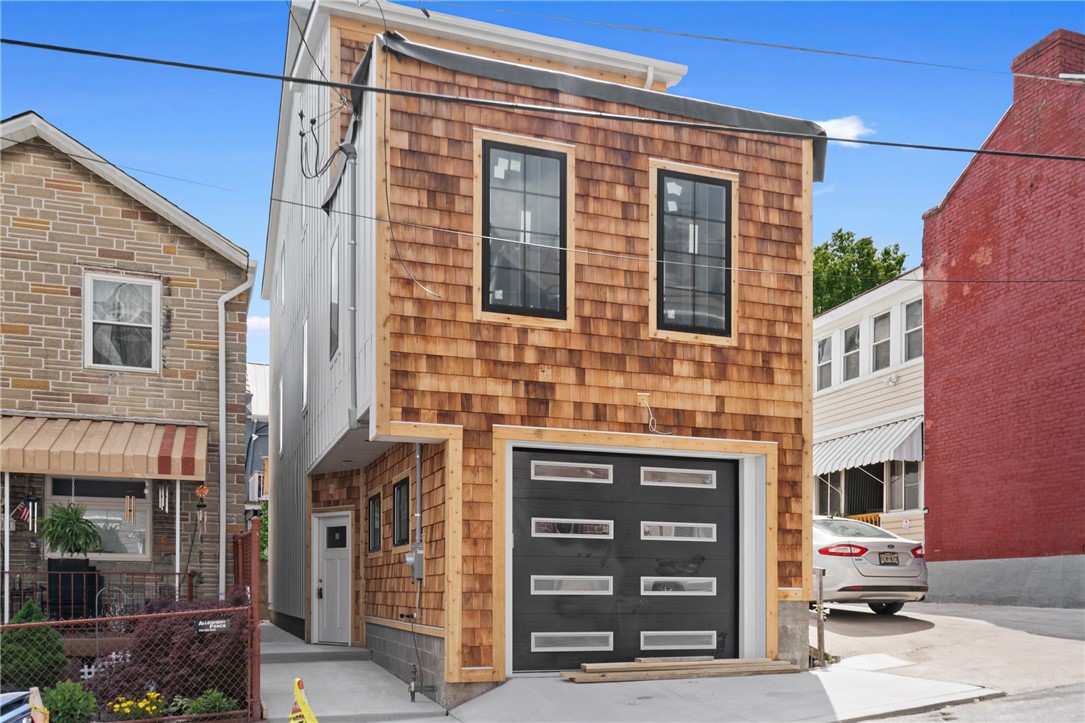 183 S 16th St