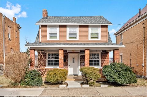 Photo of 320 N 4th St, Clairton, PA 15025 (MLS # 1738113)