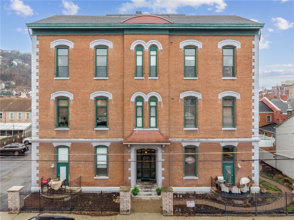 120 S 15th Street 103