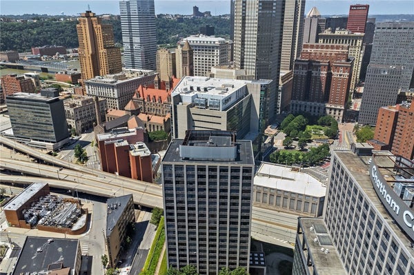 112 WASHINGTON PL APT 18C, PITTSBURGH, PA 15219 - Image 3f923f9a0ffbce1bc2cf36877f29aadf/1874318574