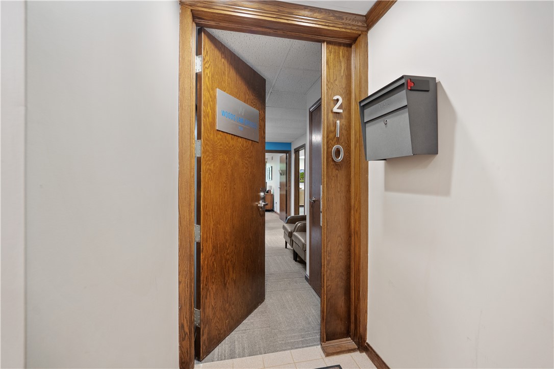 200 Commerce Dr (Units 210&212)