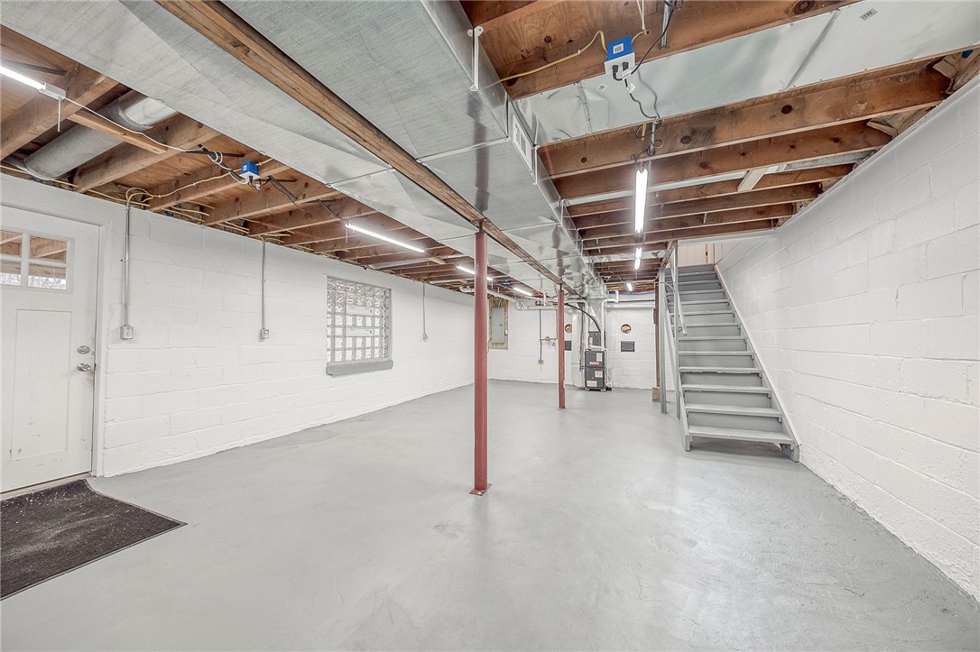 Wayne Twp - Law, Pennsylvania 16117, United States, 2 Bedrooms Bedrooms, ,2 BathroomsBathrooms,Residential,Pending,22992