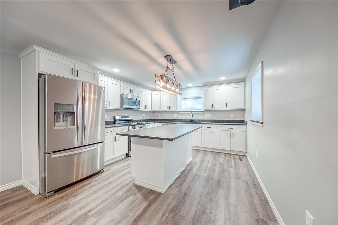 Wayne Twp - Law, Pennsylvania 16117, United States, 2 Bedrooms Bedrooms, ,2 BathroomsBathrooms,Residential,Pending,22992