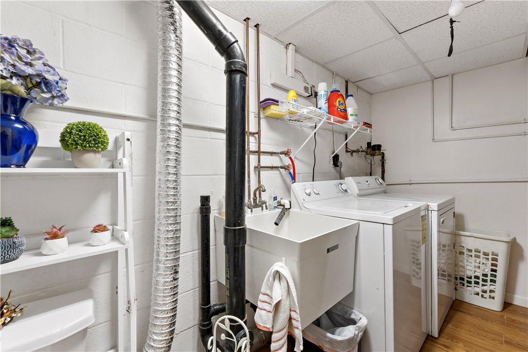 Baldwin Boro, Pennsylvania 15227, United States, 4 Bedrooms Bedrooms, ,3 BathroomsBathrooms,Residential,Contingent,22282