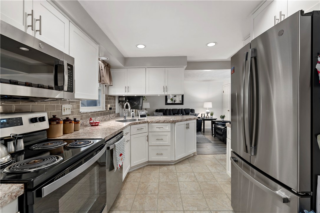 Baldwin Boro, Pennsylvania 15227, United States, 4 Bedrooms Bedrooms, ,3 BathroomsBathrooms,Residential,Contingent,22282