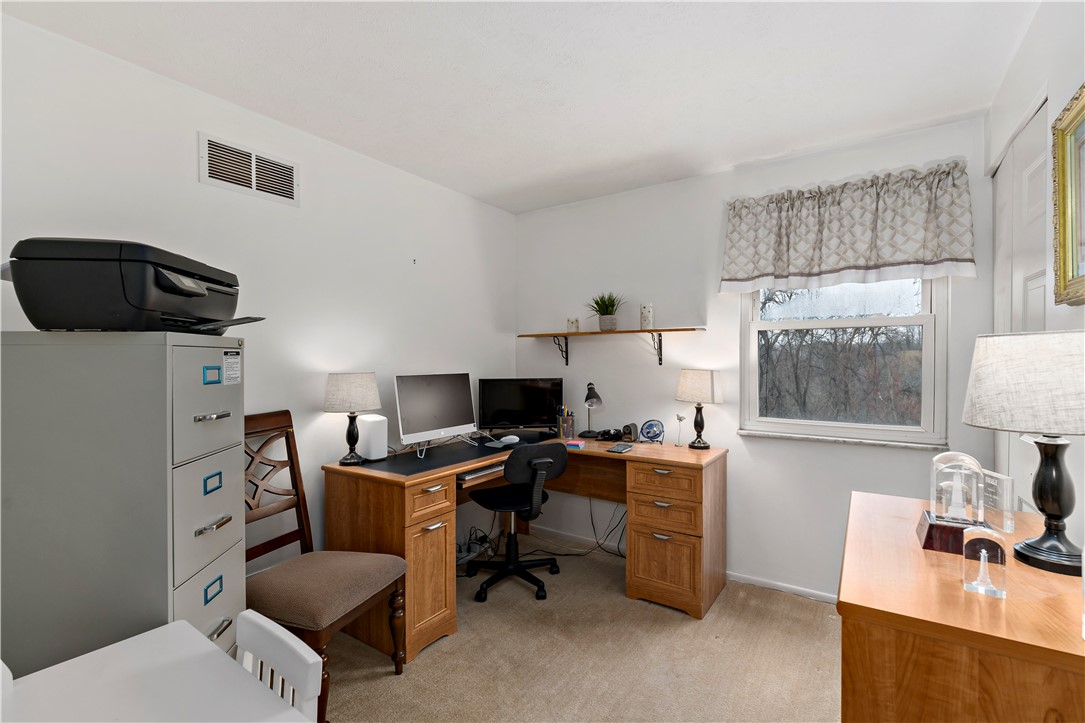 Baldwin Boro, Pennsylvania 15227, United States, 4 Bedrooms Bedrooms, ,3 BathroomsBathrooms,Residential,Contingent,22282