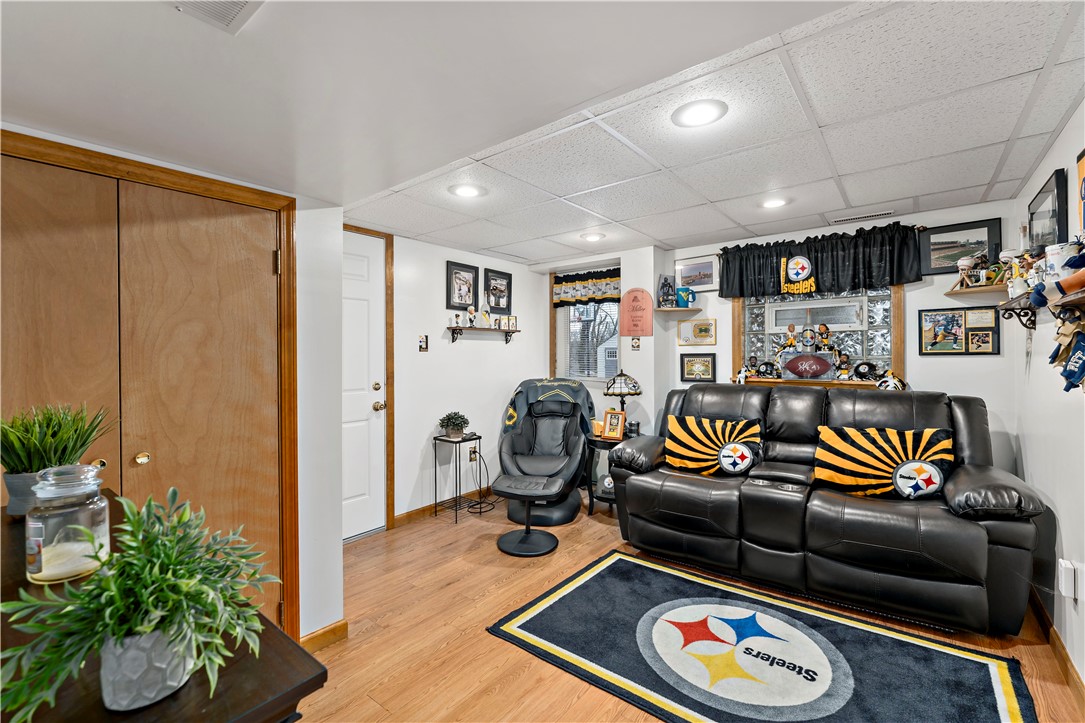 Baldwin Boro, Pennsylvania 15227, United States, 4 Bedrooms Bedrooms, ,3 BathroomsBathrooms,Residential,Contingent,22282