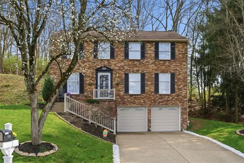 Photo of 1317 Manor Dr, Pittsburgh, PA 15241 (MLS # 1747375)