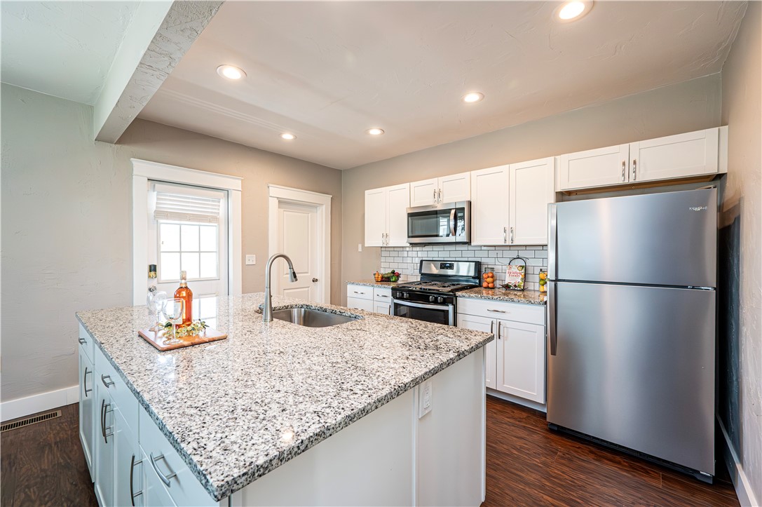 City Of Greensburg, Pennsylvania 15601, United States, 3 Bedrooms Bedrooms, ,3 BathroomsBathrooms,Residential,Pending,157993