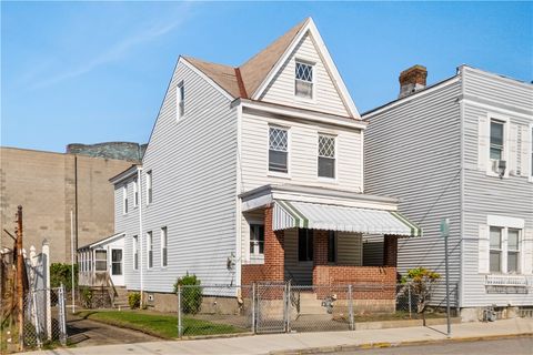 Photo of 4427 Howley St, Pittsburgh, PA 15224 (MLS # 1746956)