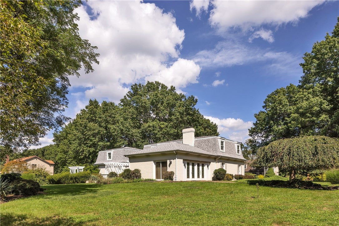 118 Mountain Laurel Dr
