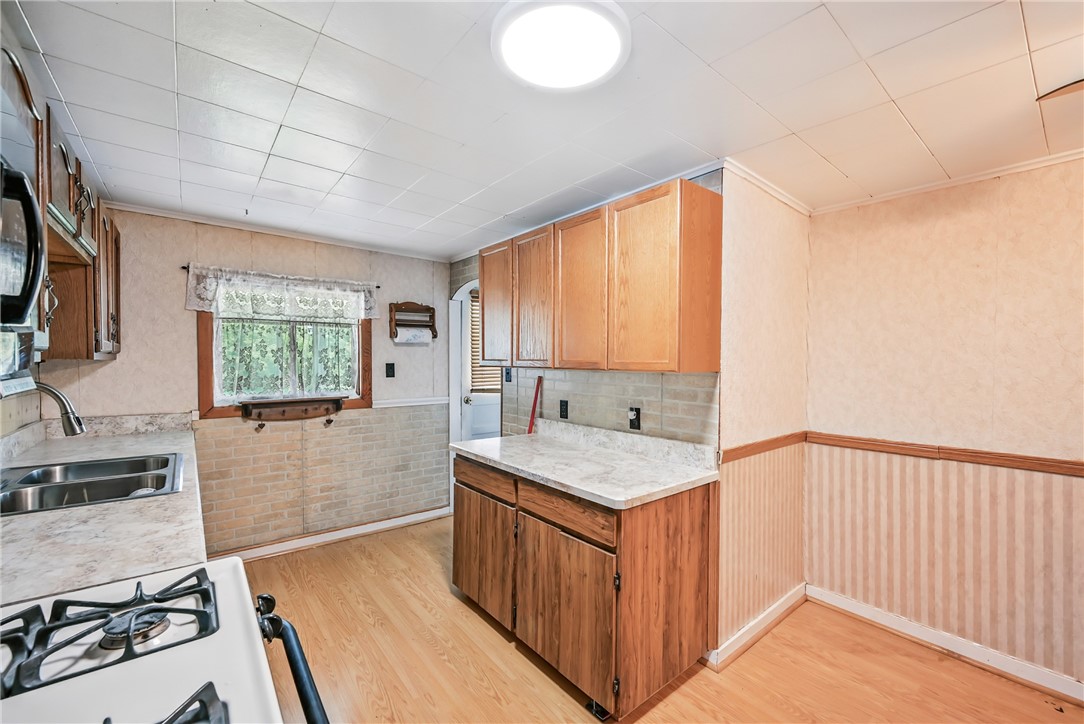 Shenango Twp - Mer, Pennsylvania 16159, United States, 2 Bedrooms Bedrooms, ,1 BathroomBathrooms,Residential,Contingent,151648