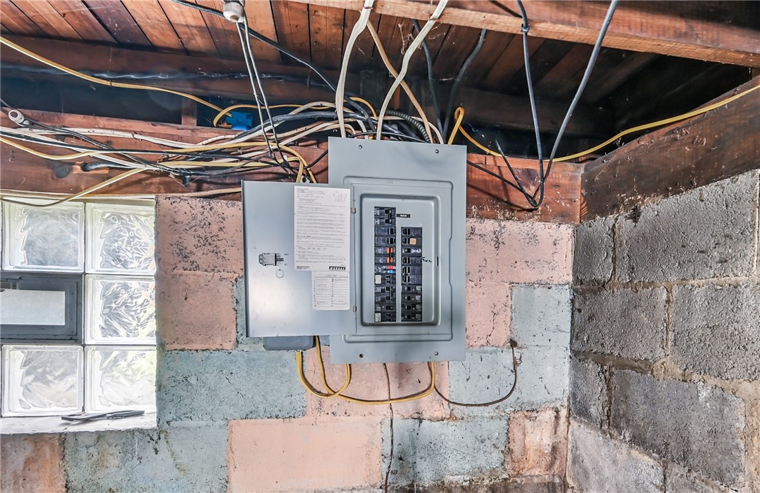 Shenango Twp - Mer, Pennsylvania 16159, United States, 2 Bedrooms Bedrooms, ,1 BathroomBathrooms,Residential,Contingent,151648