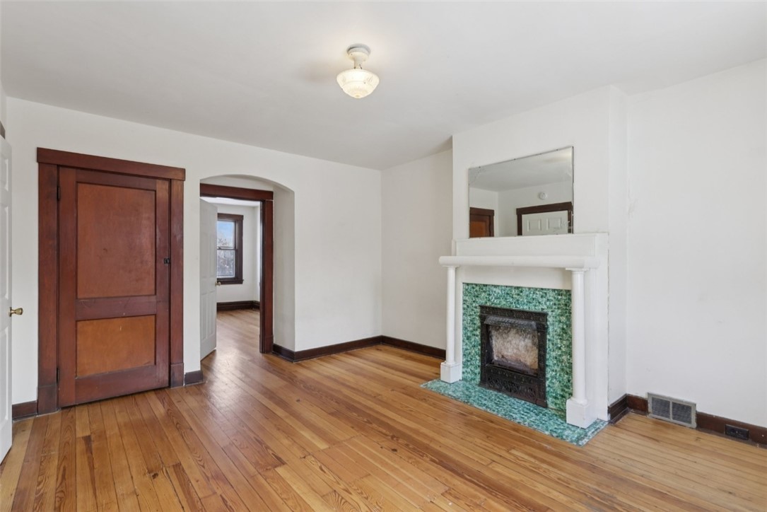 Arlington, Pennsylvania 15210, United States, 3 Bedrooms Bedrooms, ,2 BathroomsBathrooms,Residential,Active,253540