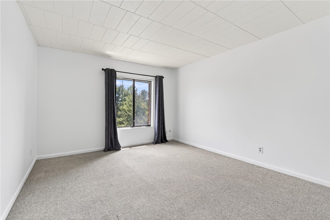 Moon/Crescent Twp, Pennsylvania 15108, United States, 2 Bedrooms Bedrooms, ,2 BathroomsBathrooms,Residential,Active,183587