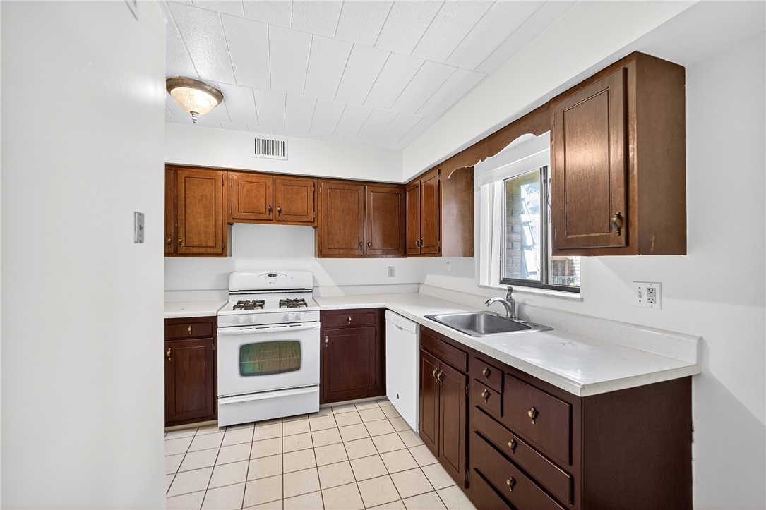 Moon/Crescent Twp, Pennsylvania 15108, United States, 2 Bedrooms Bedrooms, ,2 BathroomsBathrooms,Residential,Active,183587