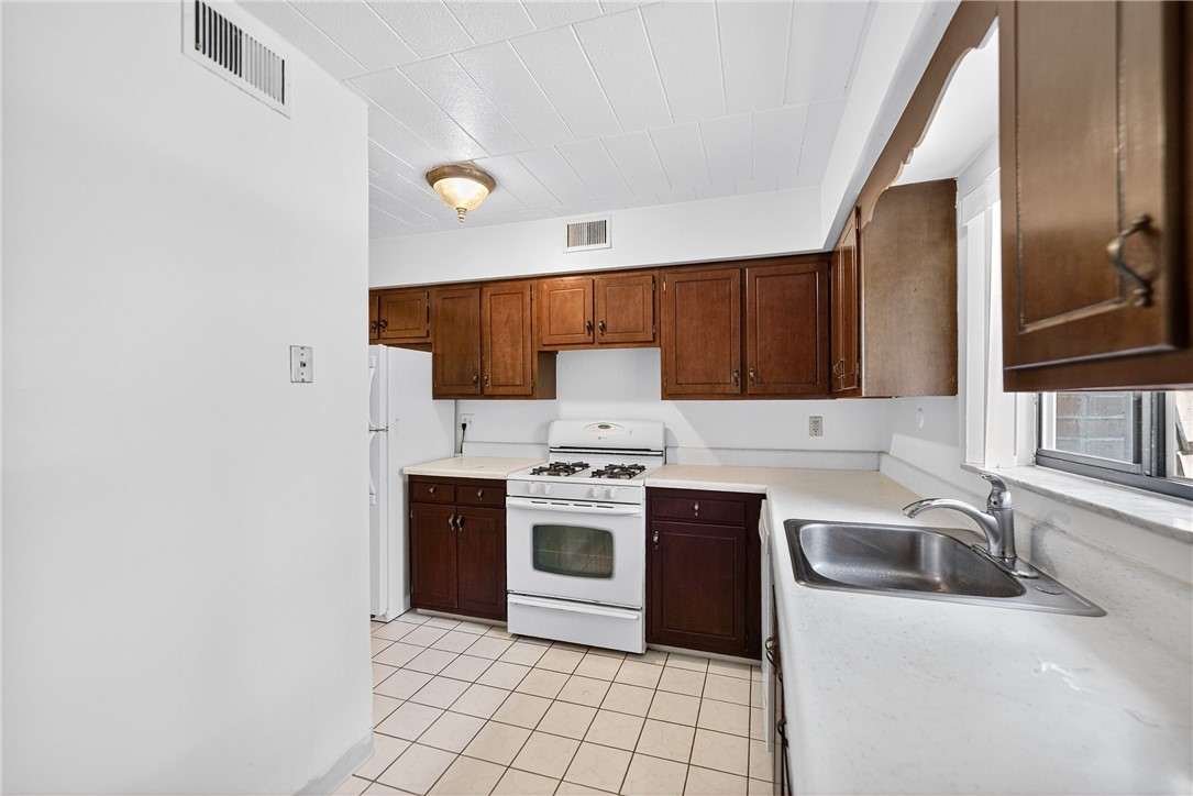 Moon/Crescent Twp, Pennsylvania 15108, United States, 2 Bedrooms Bedrooms, ,2 BathroomsBathrooms,Residential,Active,183587