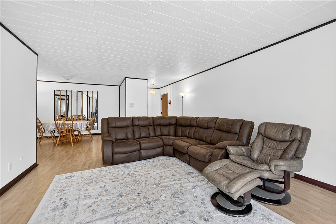 Moon/Crescent Twp, Pennsylvania 15108, United States, 2 Bedrooms Bedrooms, ,2 BathroomsBathrooms,Residential,Active,183587