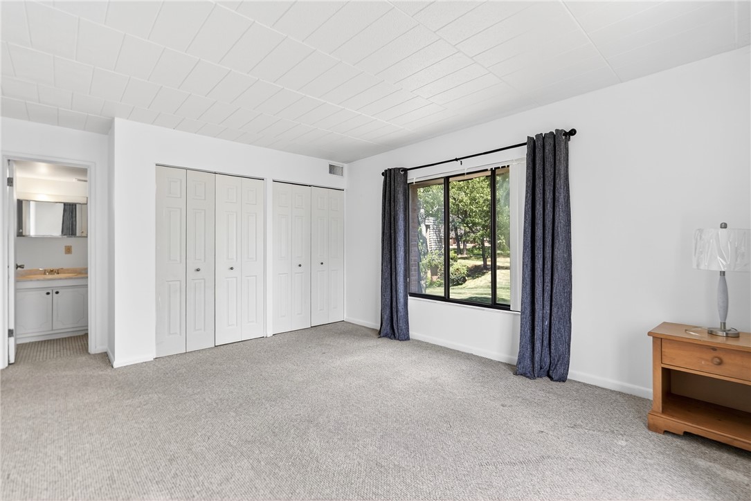 Moon/Crescent Twp, Pennsylvania 15108, United States, 2 Bedrooms Bedrooms, ,2 BathroomsBathrooms,Residential,Active,183587