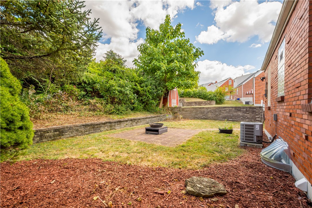 West Mifflin, Pennsylvania 15122, United States, 3 Bedrooms Bedrooms, ,2 BathroomsBathrooms,Residential,Active,199637