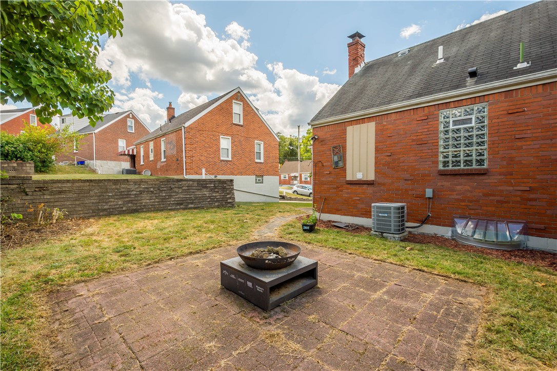 West Mifflin, Pennsylvania 15122, United States, 3 Bedrooms Bedrooms, ,2 BathroomsBathrooms,Residential,Active,199637