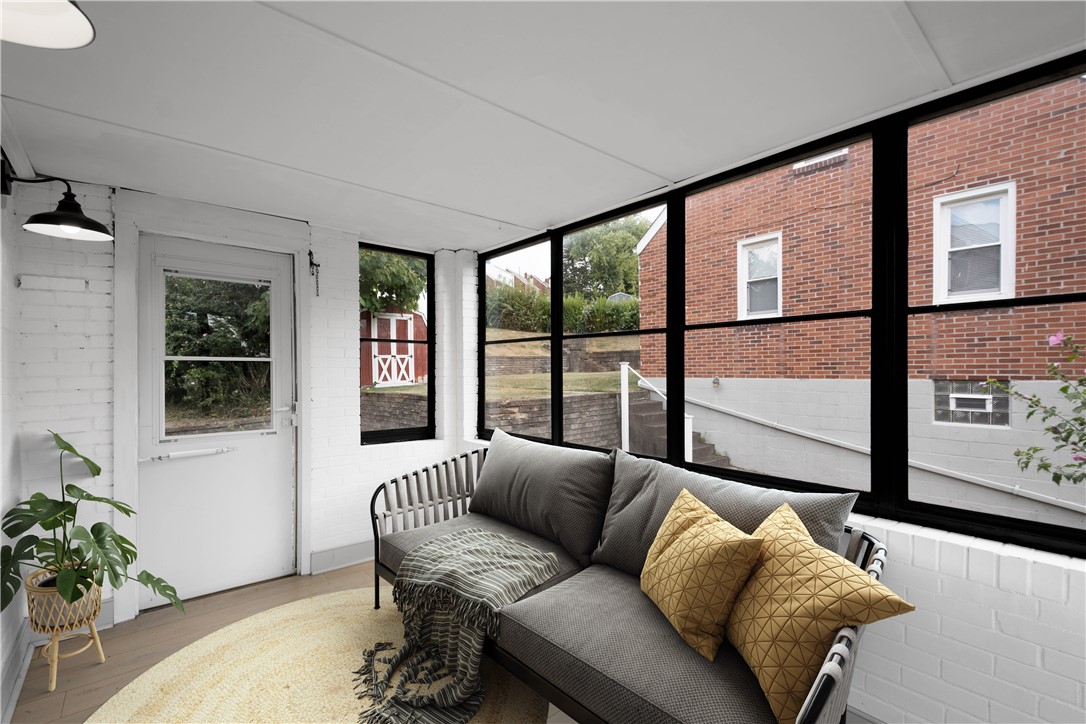 West Mifflin, Pennsylvania 15122, United States, 3 Bedrooms Bedrooms, ,2 BathroomsBathrooms,Residential,Active,199637