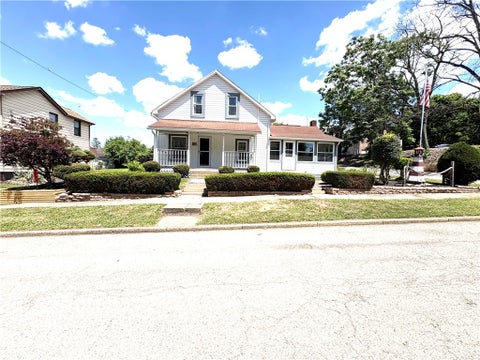 Photo of 437 Liberty St, Harmony, PA 16037 (MLS # 1761113)