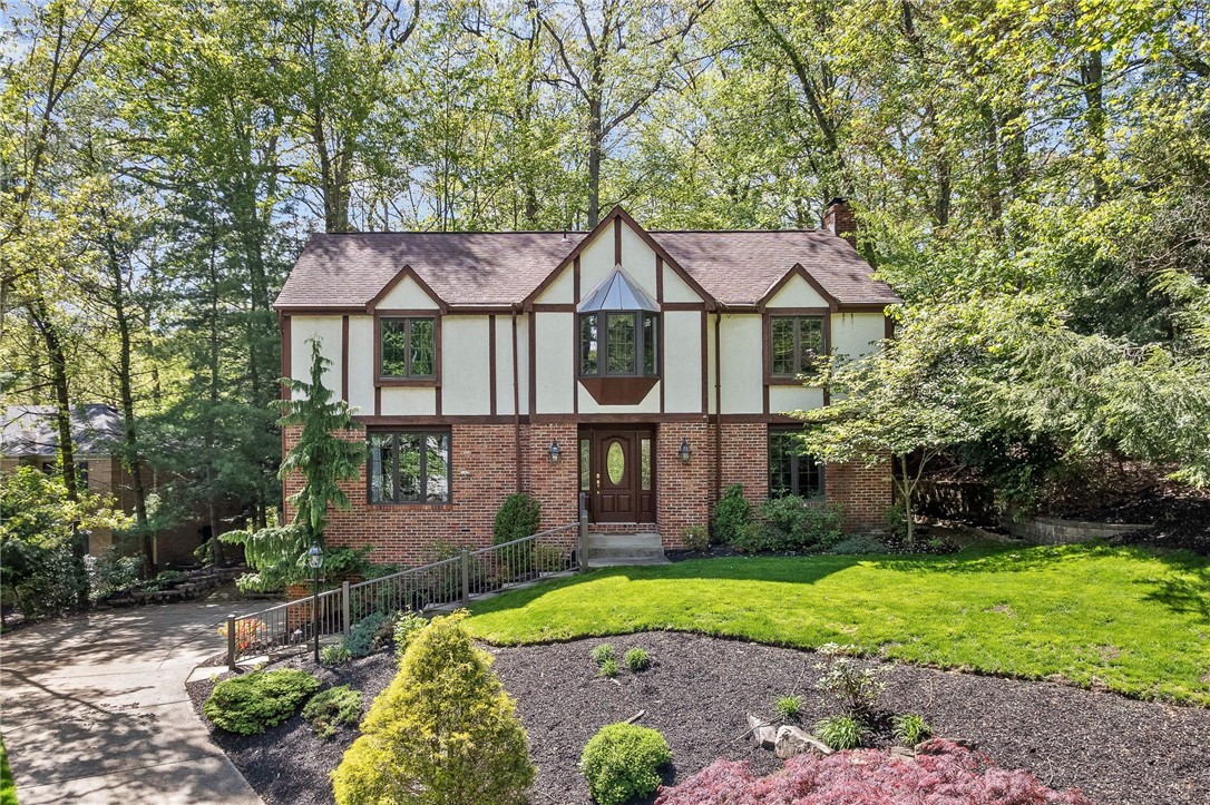 2290 Salem Dr
