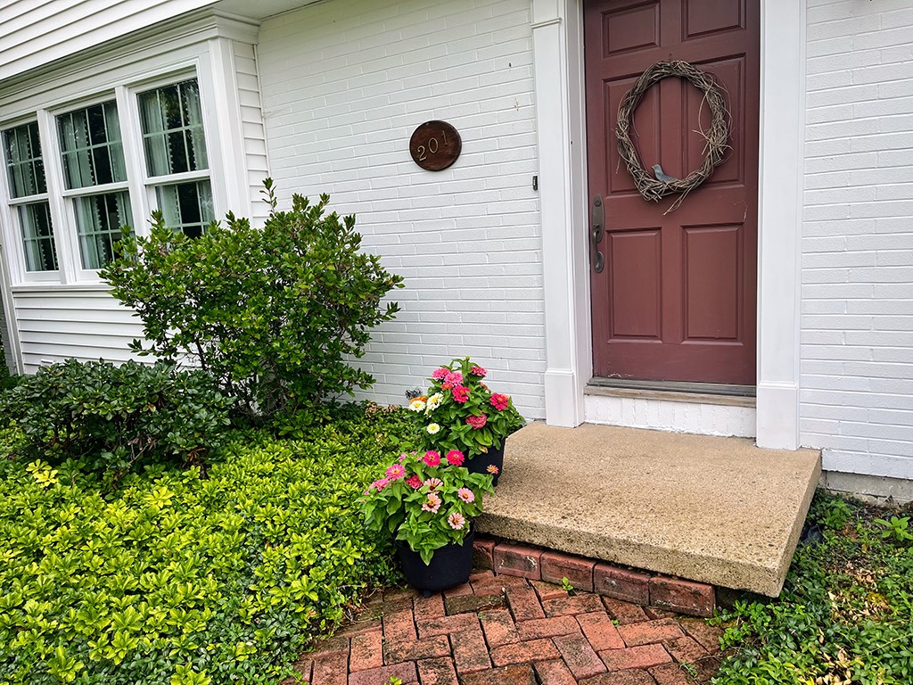 201 Courtland Road