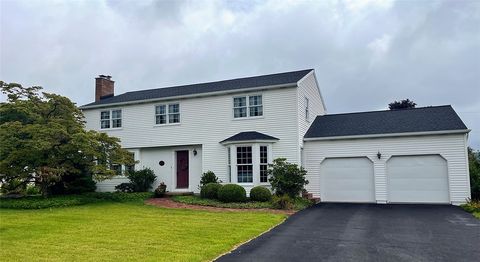 Photo of 201 Courtland Rd, Indiana, PA 15701 (MLS # 1725262)