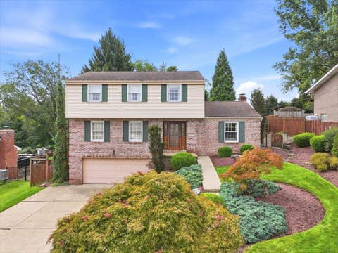 Homes For Sale - 3623 Ashland Drive<br/> Bethel Park, PA 15102