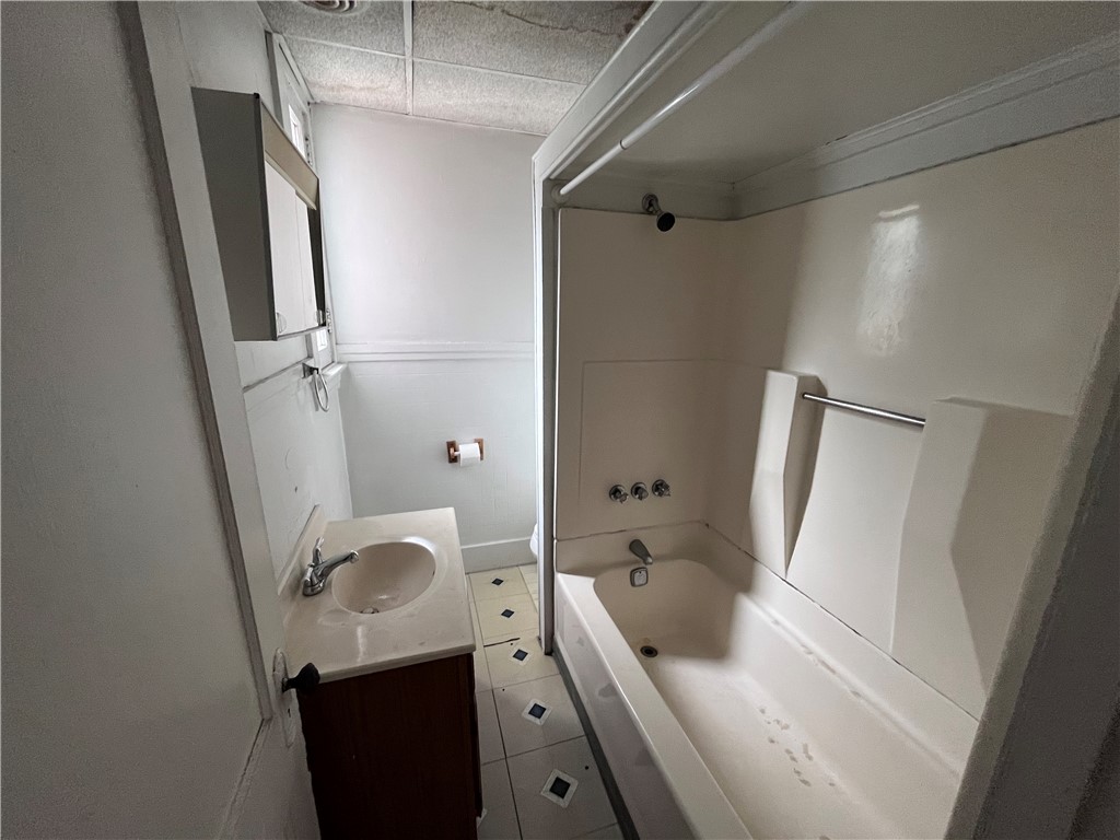 Millvale, Pennsylvania 15209, United States, 1 Bedroom Bedrooms, ,1 BathroomBathrooms,Residential,Active,222082