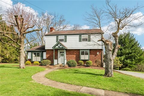 Homes For Sale - 5404 Peach Dr Dr<br/> Richland, PA 15044