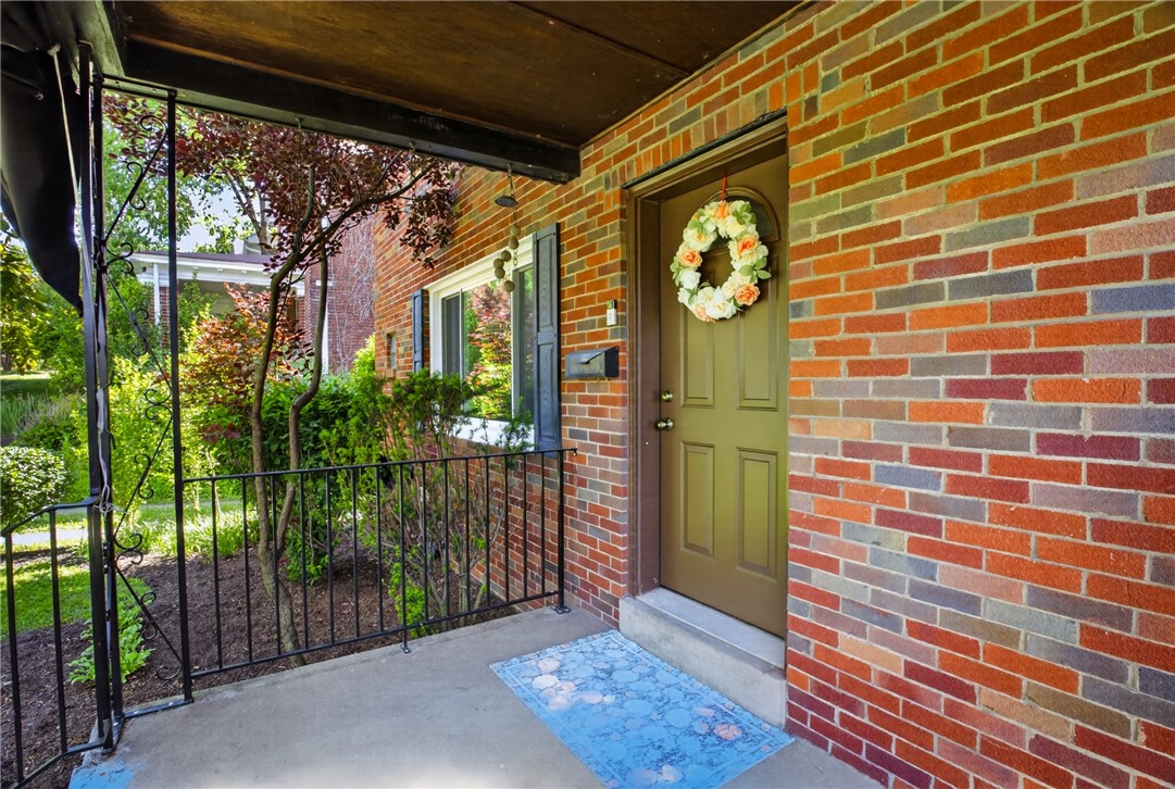 1327 HEBERTON