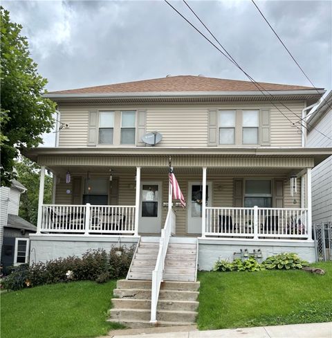 Photo of 715 Scott Ave, Jeannette, PA 15644 (MLS # 1732322)