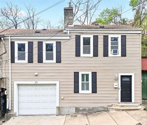 Photo of 25 Greeley St, Pittsburgh, PA 15203 (MLS # 1748413)