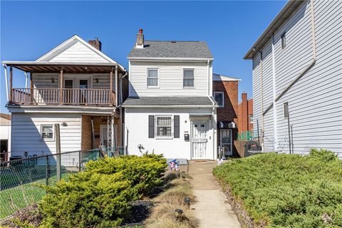 Photo of 3245 Juliet St, Pittsburgh, PA 15213 (MLS # 1745073)