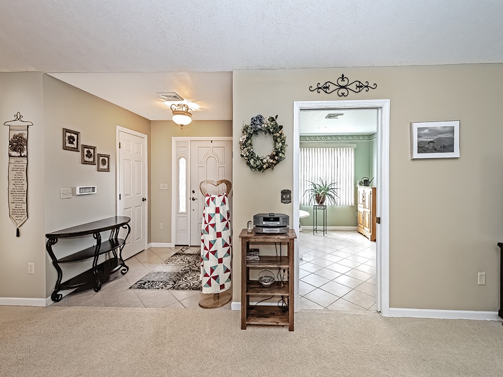 218 Stoneybrook Dr