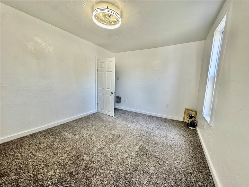 New Brighton, Pennsylvania 15066, United States, 5 Bedrooms Bedrooms, ,2 BathroomsBathrooms,Residential,Active,227701