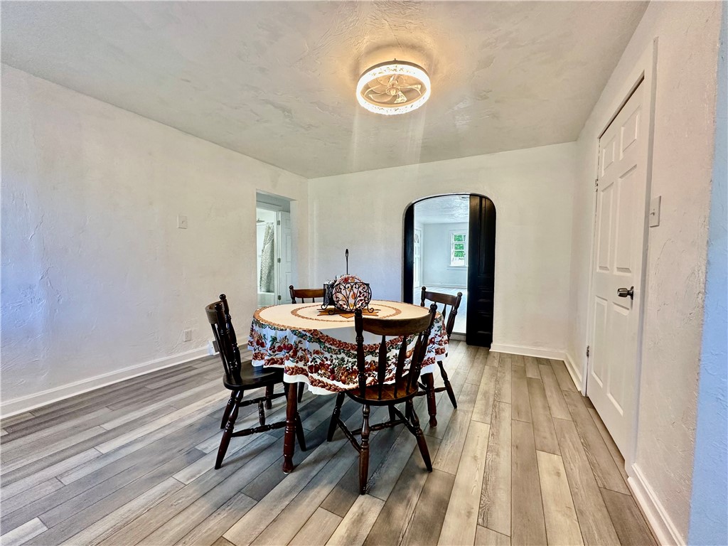 New Brighton, Pennsylvania 15066, United States, 5 Bedrooms Bedrooms, ,2 BathroomsBathrooms,Residential,Active,227701