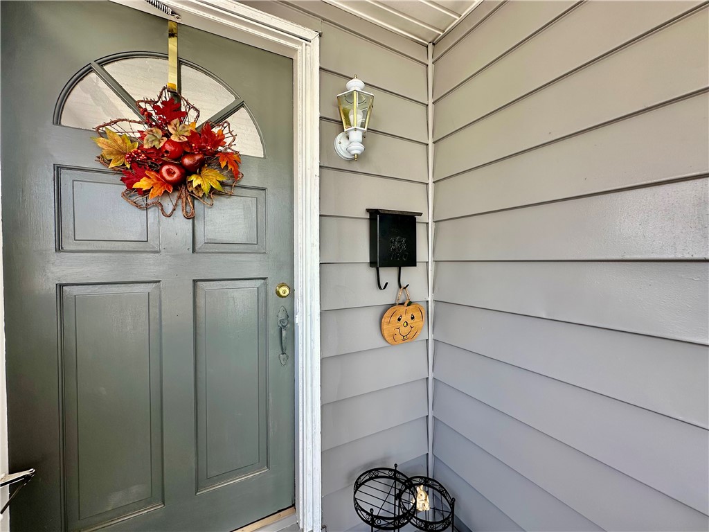 New Brighton, Pennsylvania 15066, United States, 5 Bedrooms Bedrooms, ,2 BathroomsBathrooms,Residential,Active,227701