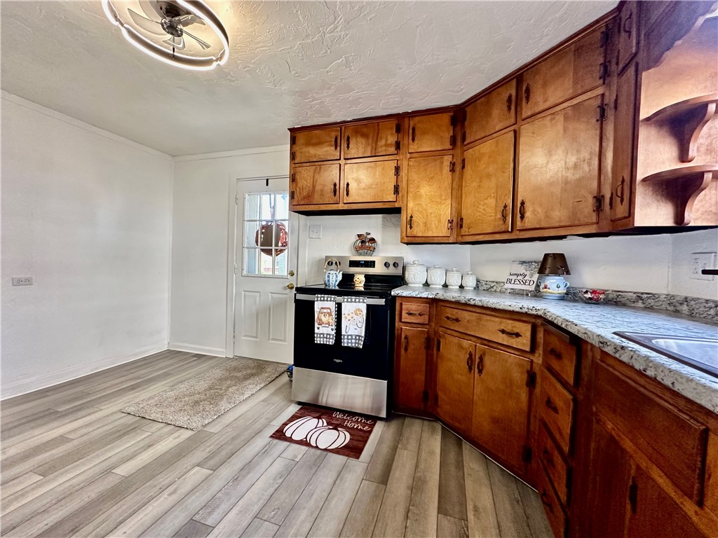 New Brighton, Pennsylvania 15066, United States, 5 Bedrooms Bedrooms, ,2 BathroomsBathrooms,Residential,Active,227701