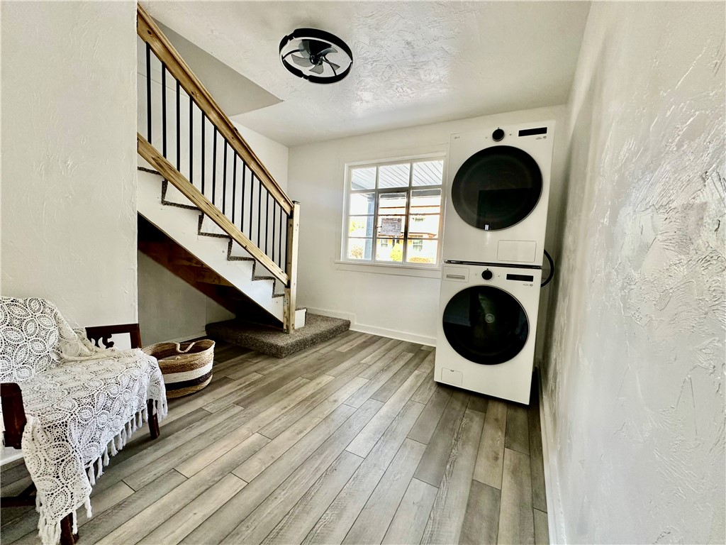 New Brighton, Pennsylvania 15066, United States, 5 Bedrooms Bedrooms, ,2 BathroomsBathrooms,Residential,Active,227701